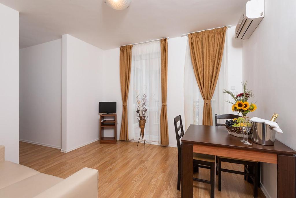 Sea Romance Aparthotel Napospart Kültér fotó